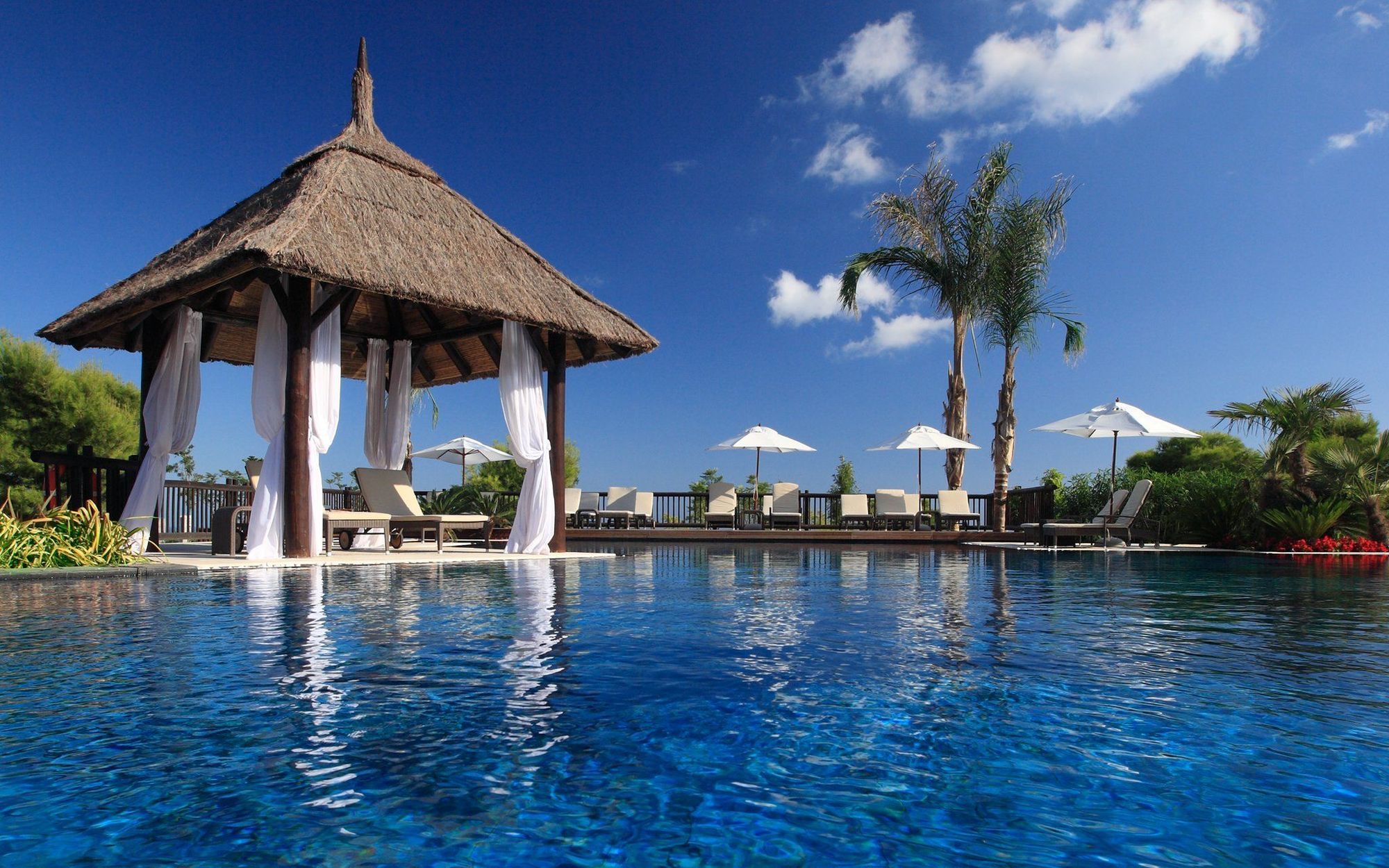 Asia Gardens Hotel & Thai Spa, A Royal Hideaway Hotel Finestrat Servizi foto The swimming pool at the resort