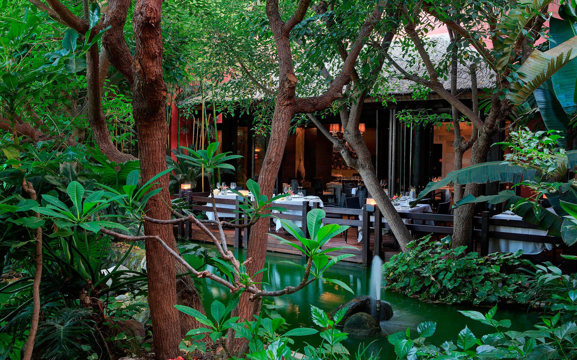 Asia Gardens Hotel & Thai Spa, A Royal Hideaway Hotel Finestrat Ristorante foto The restaurant