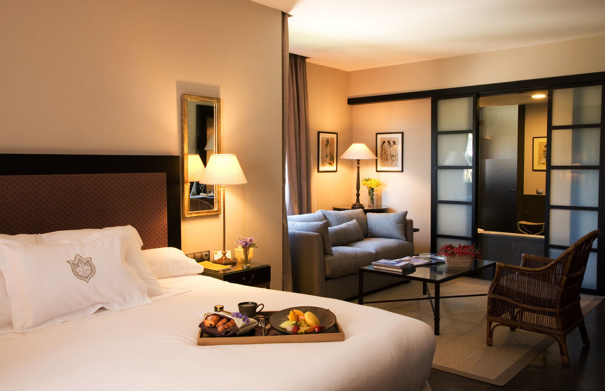 Asia Gardens Hotel & Thai Spa, A Royal Hideaway Hotel Finestrat Camera foto A room at the hotel