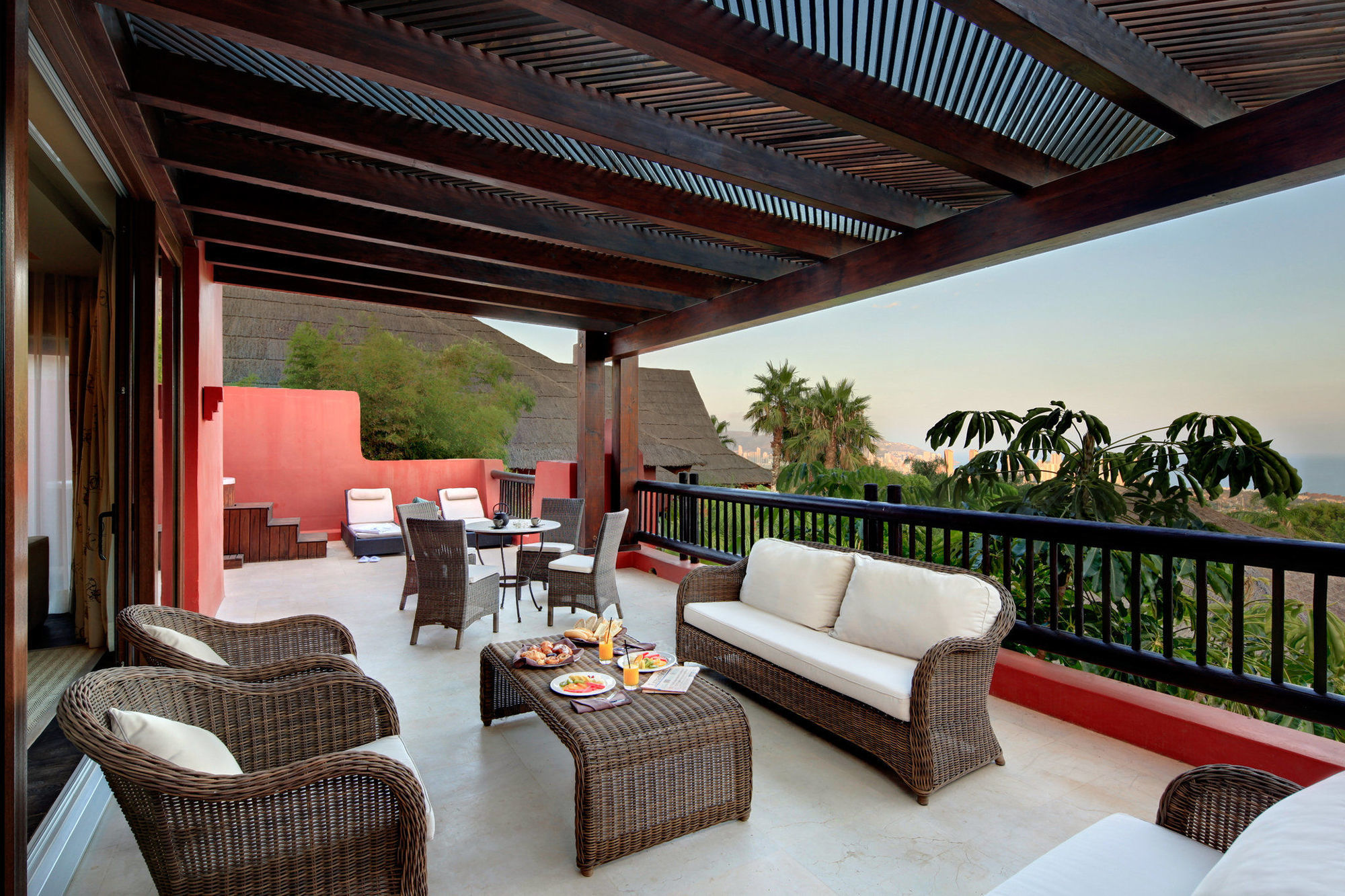 Asia Gardens Hotel & Thai Spa, A Royal Hideaway Hotel Finestrat Esterno foto The Royal Mirage Hotel